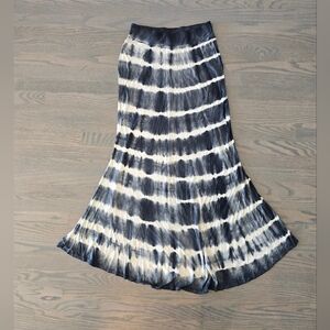 Lapis | Black and Cream Maxi Skirt